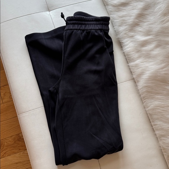 Lululemon Softstreme Pants 0 - Picture 4 of 8